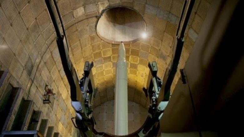 Raketat e Iranit fshihen nën pesë shtresa betoni