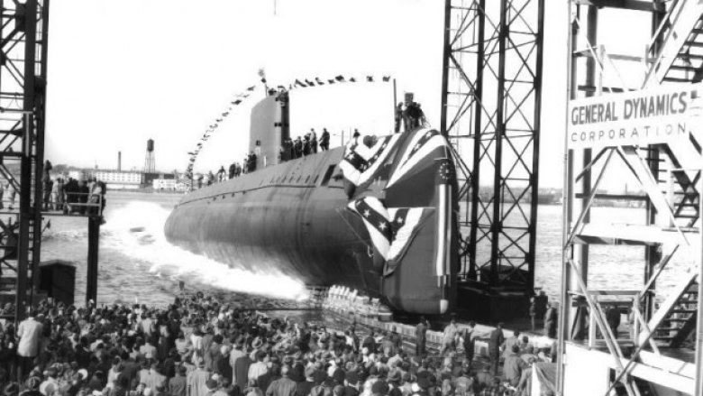 “Nautilus”, nëndetësja e parë në botë me energji bërthamore