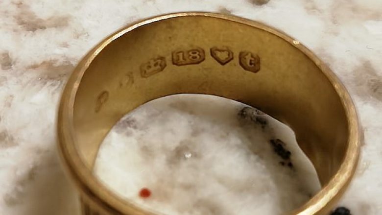 ​Zbulohet unaza e arit 18 karat nga viti 1834
