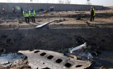 Irani mohon akuzat e rrëzimit të aeroplanit ukrainas me raketë