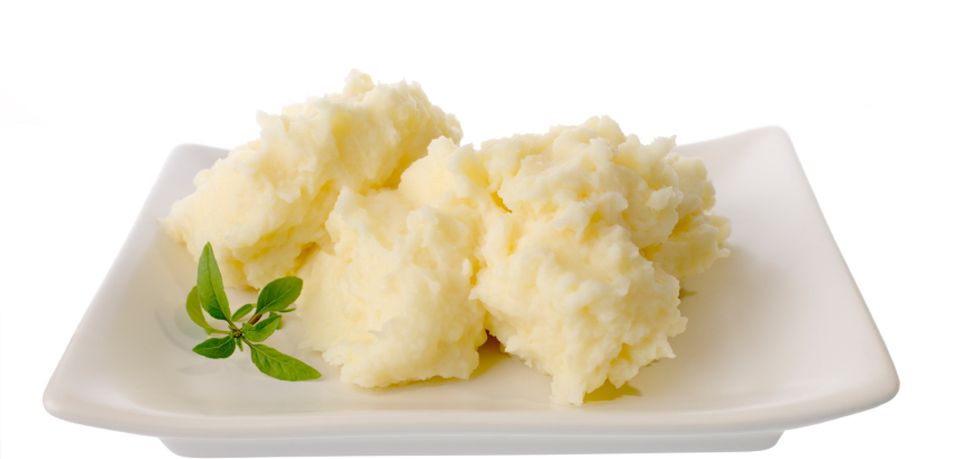 Калорийность картофельного пюре с маслом сливочным. Картофельное пюре. Пюре на белом фоне. Картофель пюре. Пюре фото.