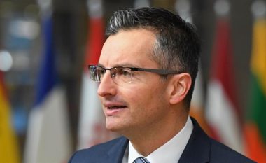 Kryeministri slloven jep dorëheqje, kërkon zgjedhje të parakohshme