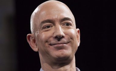 Jeff Bezos është bërë më i pasur për 13,5 miliardë dollarë, për vetëm 15 minuta