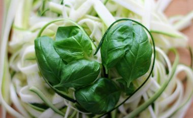 10 ushqimet më të mira për zemrën tuaj; Parandalojnë mpiksjen e gjakut dhe mbajnë tensionin në vlera normale