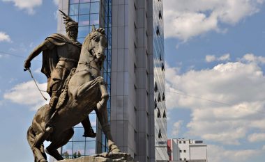 Thaçi kujton Skënderbeun: Plot 552 vjet jetojmë me heroizmin e tij