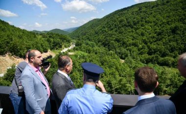 Hoxhaj paralajmëron hapjen e pikës kufitare Stanqiq-Bellanoc