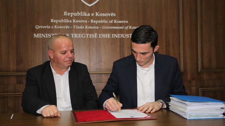 Nënshkruhet marrëveshja për ndërtimin e Zonës Ekonomike në Rahovec