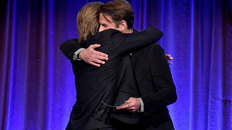 Brad Pitt falënderon Bradley Cooperin që i ndihmoi ta linte alkoolin