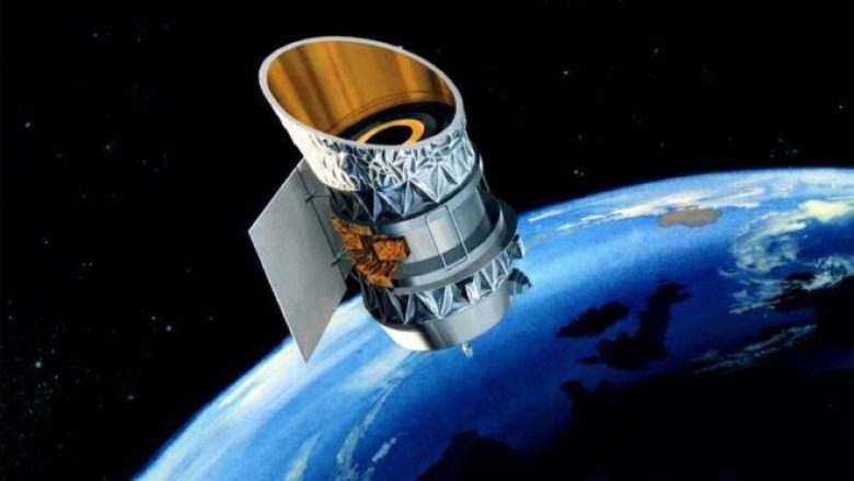 Dy satelitë gati u përplasen me njëri-tjetrin, mbi një zonë të populluar në SHBA