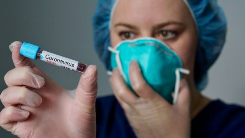 A mund të parashikojë një test gjaku nëse coronavirusi jua rrezikon jetën?