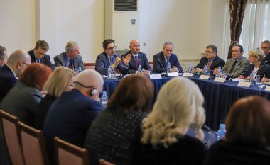 Pendarovski: Vendimi për fillimin e bisedimeve do të ndikojë pozitivisht në shoqëri