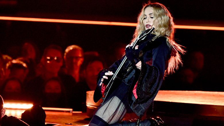 Madonna rifillon turneun e saj “Madame X” në Londër pas lëndimit