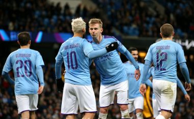 Man City kalon tutje në Kupën FA pas fitores së thellë ndaj Port Vale