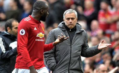 Lukaku: Mourinho nuk i pati lojtarët që i kërkoi te Unitedi