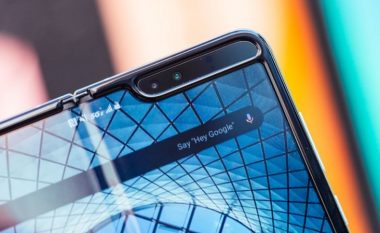 Telefoni i ri i palosshëm nga Samsung, mund të vazhdojë ta ketë të dukshme pjesën ku paloset