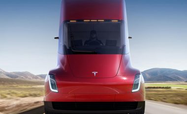 Tesla Semi do të hyjë në prodhim në sasi të limituara edhe pse më vonë se që është planifikuar