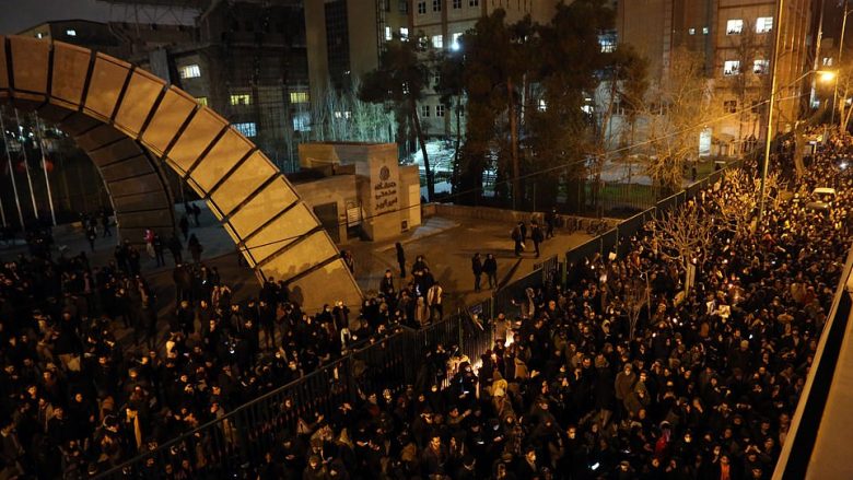 Trump po mbështet demonstratat kundër regjimit të qeverisë iraniane