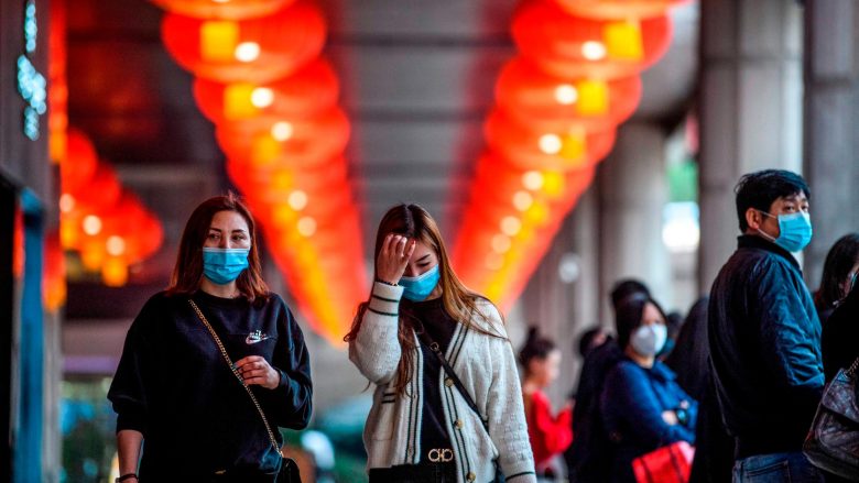 Kina mbyll transportin publik dhe fluturimet në Wuhan ndërsa përhapet virusi