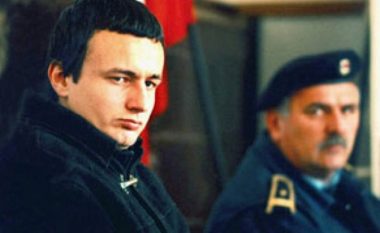 Ish i burgosuri politik Enver Dugolli, rrëfen se si ishte rrahur Albin Kurti në burgun e Lipjanit në vitin 1999