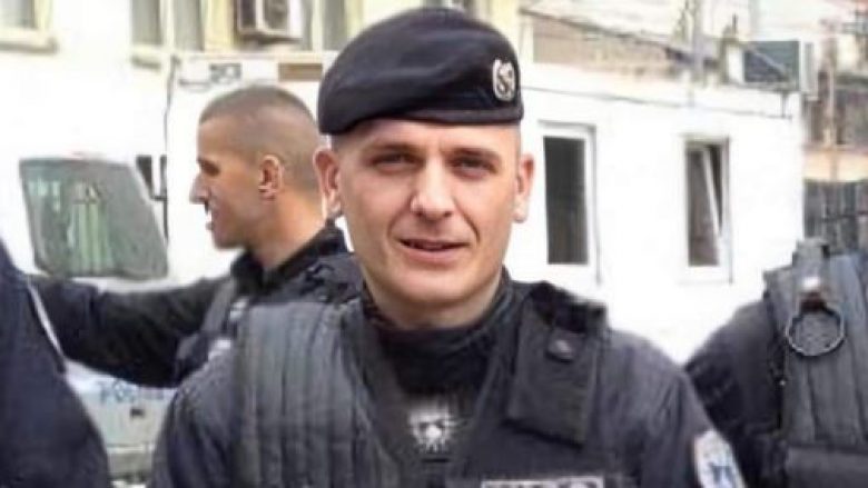 Presidenti ndan urdhrin “Hero i Kosovës” për policin e vrarë Sami Thaqi