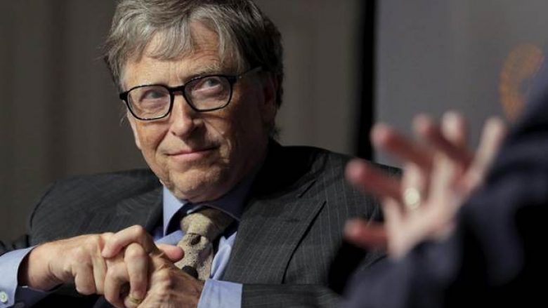 Gates kërkon të tatimohen edhe miliarderët: Hendeku ndërmjet pagave është shumë i thellë