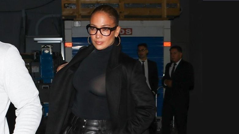 Formulë e verifikuar mode: Jennifer Lopez e di si të bartet trendi aktualisht më i popullarizuar!