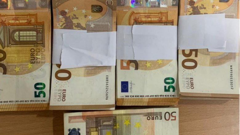 Nuk deklarojnë 25 mijë euro në doganë, arrestohen shqiptari dhe shtetasja bullgare