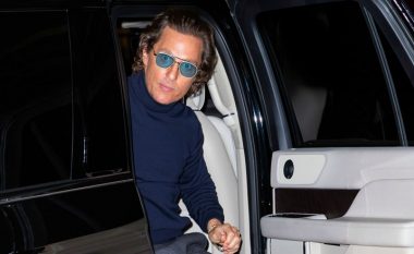 Matthew McConaughey u ka dhënë leksion të gjithë meshkujve: Kështu vishet njeriu në moshën pesëdhjetëvjeçare!