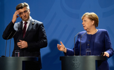 Merkel dhe Plenkoviq shprehen optimistë në nisjen e bisedimeve me Maqedoninë  e Veriut  dhe Shqipërinë