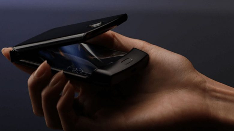 Telefoni i palosshëm nga Motorola, Razr Phone, lansohet më 6 shkurt