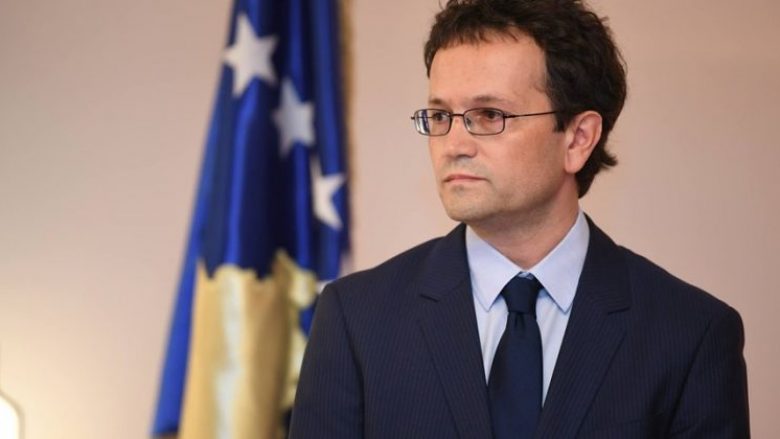 Një marrëveshje Kosovë-Serbi gjatë këtij viti? Këshilltari i Hotit zbulon prapaskenat e diskutimit me presidentin francez