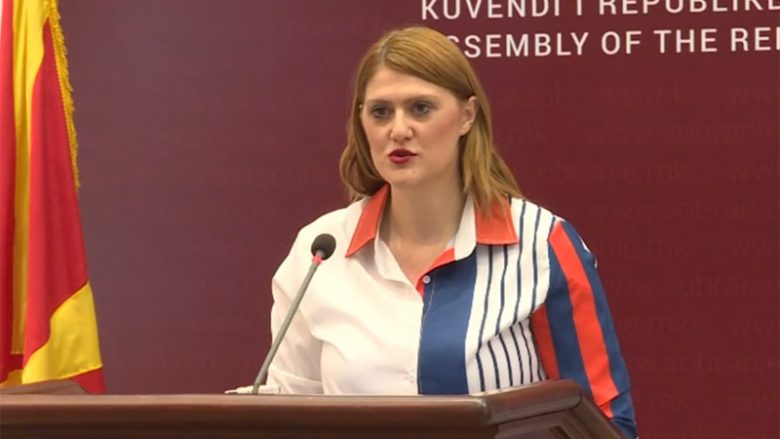 Stamenkovska-Stojkovski akuzon për parregullsi gjatë punësimit në sektorin publikë dhe privat