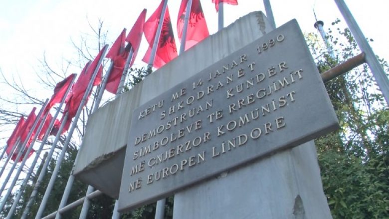 Protesta e parë antikomuniste, përkujtohet në Shkodër revolta e 14 janarit