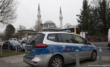 Gjermani, myslimanët kërkojnë mbrojtje më të mirë të xhamive nga shteti