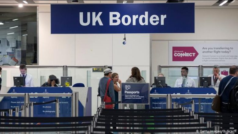 Qeveria britanike planifikon sistem imigracioni për vitin 2021