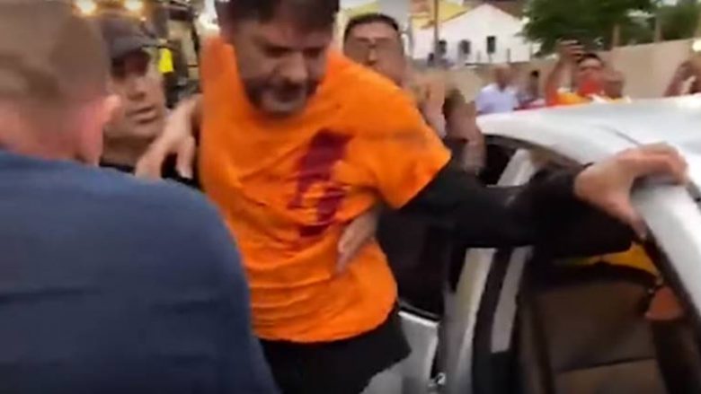 Policia ushtarake plagos ish-senatorin brazilian, të mbuluar në gjak e fusin në veturë për ta dërguar në spital