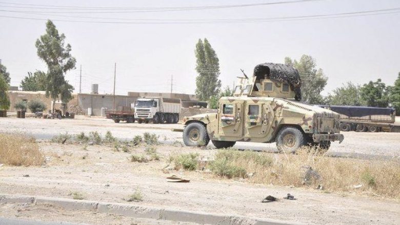 Dy raketa godasin bazën ushtarake K-1 në Kirkuk të Irakut, brenda të cilës janë të stacionuar ushtria amerikane – nuk raportohet për të lënduar