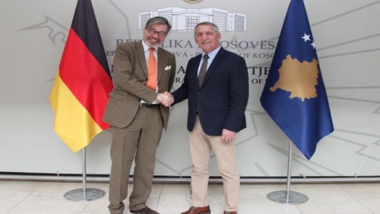 Heldt takohet me Qunin, konfirmon thellimin e bashkëpunimit Kosovë-Gjermani