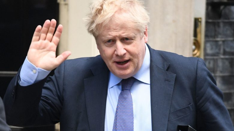 Boris Johnson shkarkon tetë ministra nga kabineti i tij, kancelari Sajid Javid jep dorëheqje