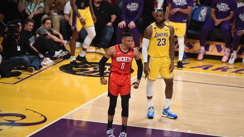 Westbrook i pandalshëm, Rockets marrin fitore të madhe në Staples Center