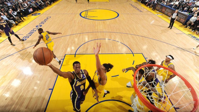 Lakers shënojnë fitore të lehtë në udhëtim te Warriors