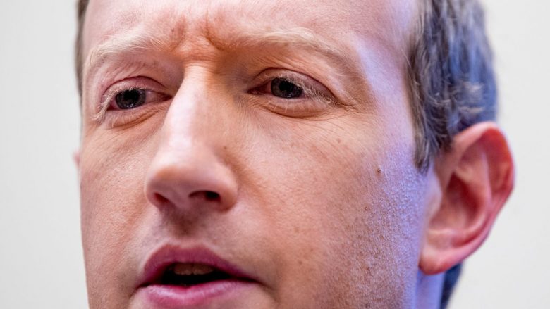 Zuckerberg thotë se një rregullim i mirë mund ta dëmtojë biznesin e Facebook-ut, por e do gjithsesi