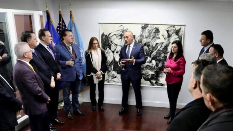 Haradinaj takon bashkatdhetarët në Konsullatën e Përgjithshme të Kosovës në New York