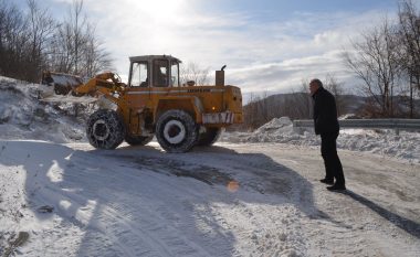 Pas reshjeve të borës, të gjitha rrugët janë pastruar në Mitrovicë