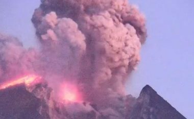 Shpërthen vullkani në malin Merapi në Indonezi, paralajmërohet përmbytje nga lava e ftohtë