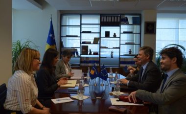 Haxhiu takohet me shefin e ri të EULEX-it, diskutojnë për rolin dhe mbështetjen që ofron ky mision