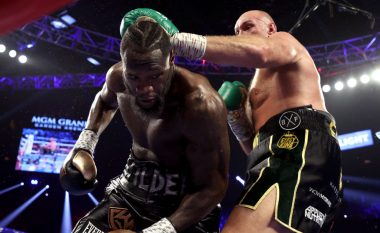 Deontay Wilder dërgohet me urgjencë në spital pas meçit ndaj Furyt