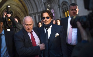 “Le ta djegim trupin e Amber Heard”, mesazhet kërcënuese të Johnny Depp ndaj ish-gruas janë lexuar në Gjykatën e Londrës