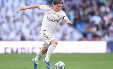 Modric po e zhvillon sezonin e tij të fundit te Real Madridi