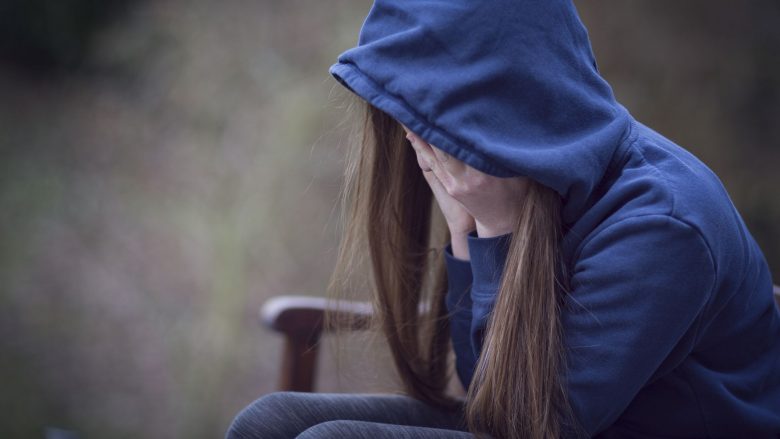 Vajtimi për ndihmë: Pas këtyre fjalëve fshihen depresioni dhe idetë vetëvrasëse